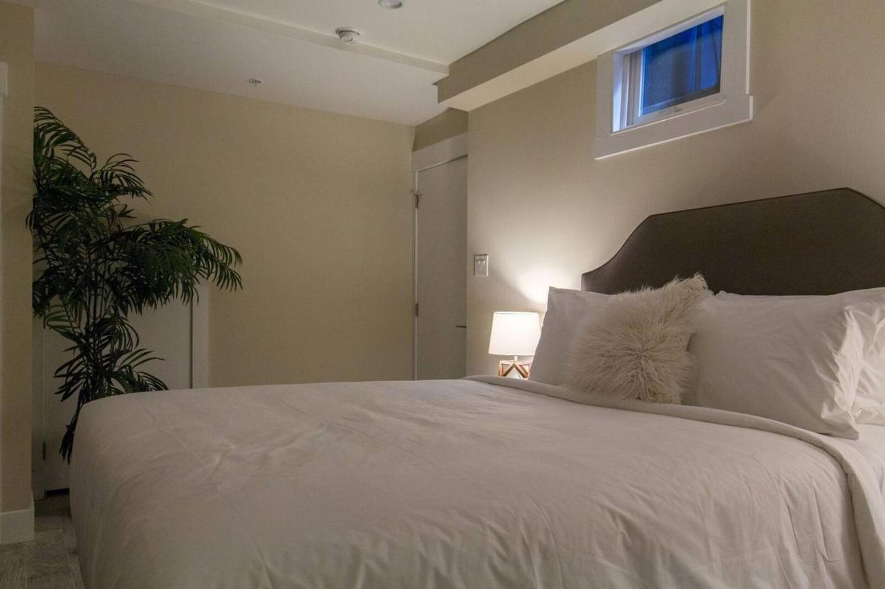 Abode - Rittenhouse Square Locust St *